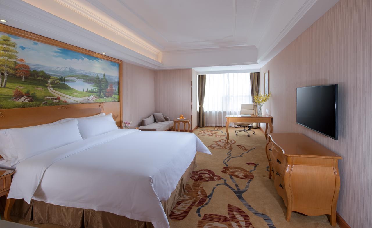 Vienna Hotel Ningbo Xiangshan Coach Terminal Exterior photo
